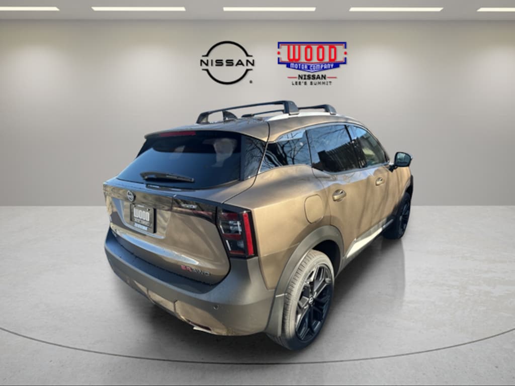 New 2026 Nissan Kicks SR SUV