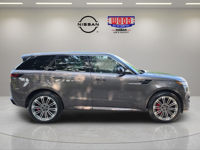 Used 2024 Land Rover Range Rover Sport SE Dynamic with VIN SAL1L9FUXRA418253 for sale in Kansas City