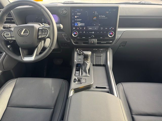 2024 Lexus GX 550 Premium photo 3