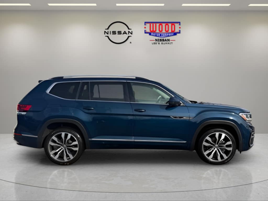 Used 2022 Volkswagen Atlas 3.6L V6 SEL Premium R-Line SUV