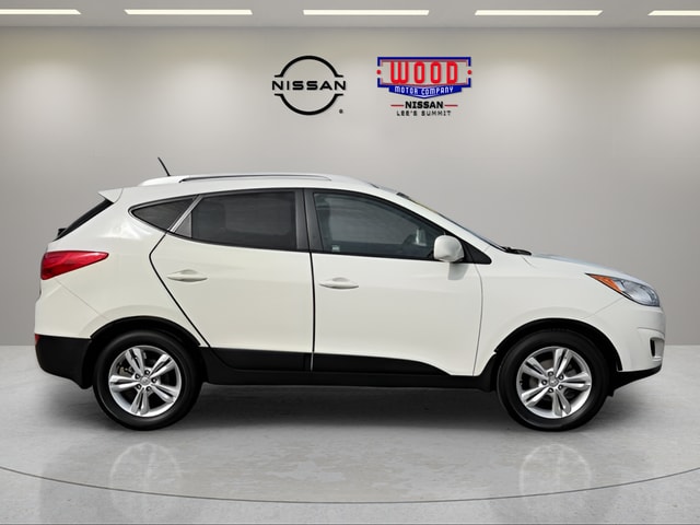 Used 2011 Hyundai Tucson GLS with VIN KM8JU3AC5BU159302 for sale in Kansas City
