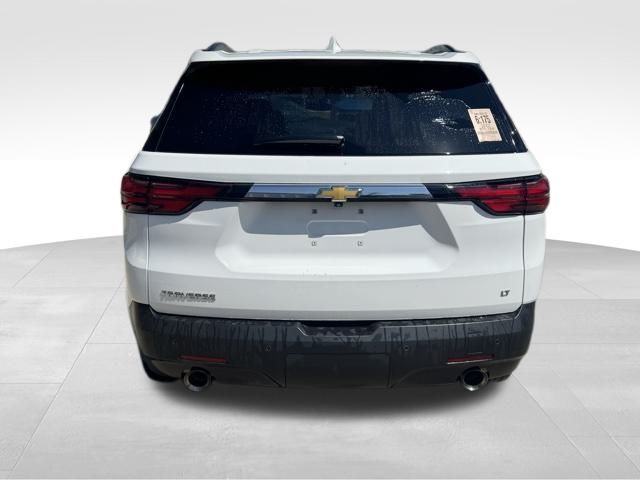 2022 Chevrolet Traverse photo 2
