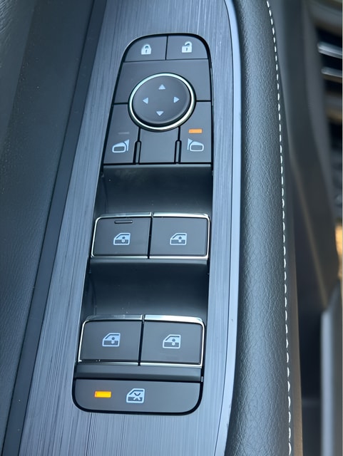 2026 Nissan Armada SV - Photo 15