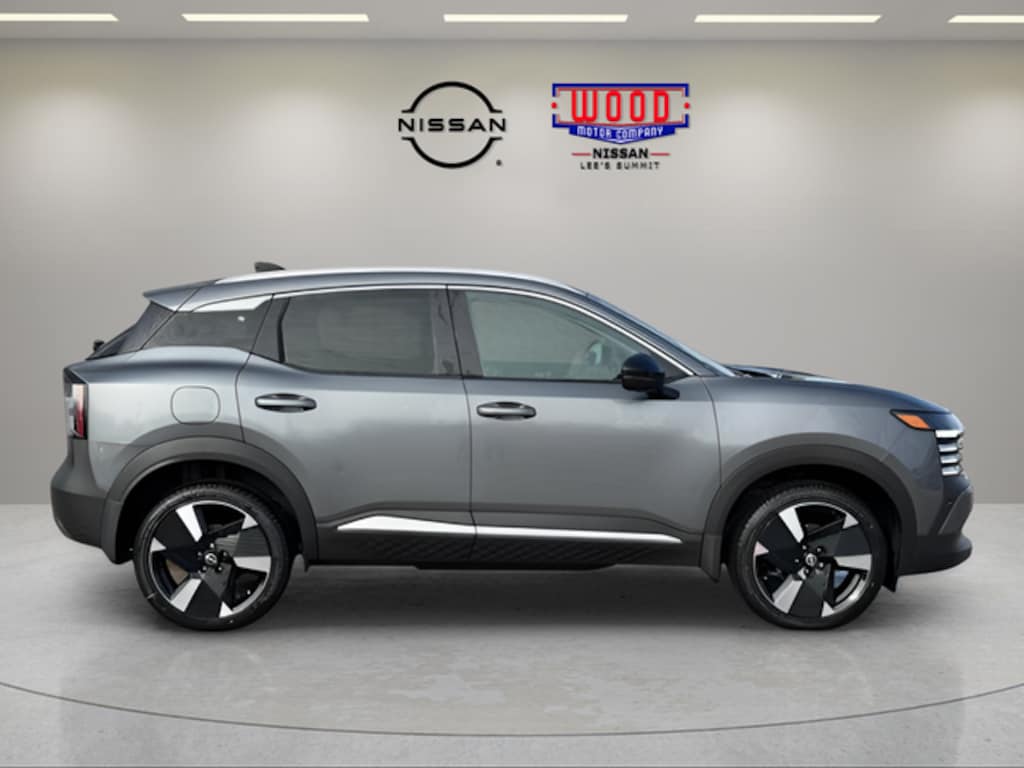 New 2026 Nissan Kicks SR SUV
