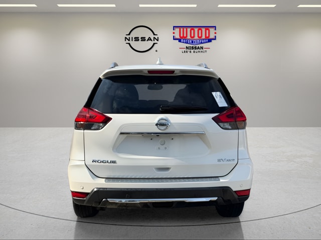 Used 2019 Nissan Rogue SV with VIN JN8AT2MV4KW388724 for sale in Kansas City