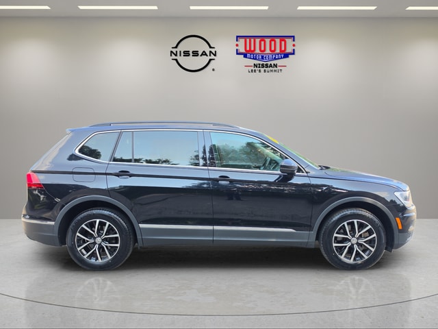 Used 2021 Volkswagen Tiguan SE with VIN 3VV2B7AXXMM017268 for sale in Kansas City