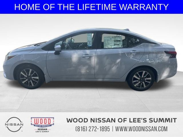 2025 Nissan Versa 1.6 SV photo 4