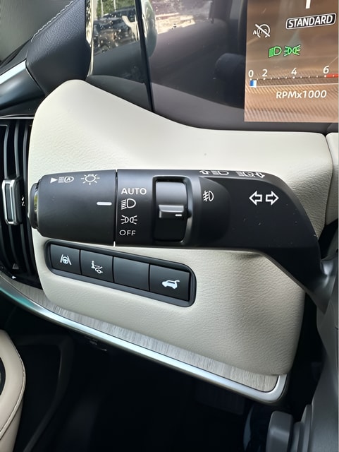 2026 Nissan Armada Platinum - Photo 38
