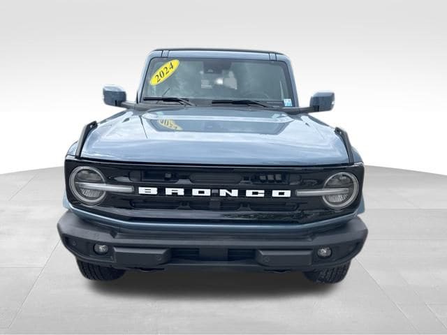 Used 2024 Ford Bronco 4-Door Outer Banks with VIN 1FMEE8BP2RLA01223 for sale in Hurst, TX