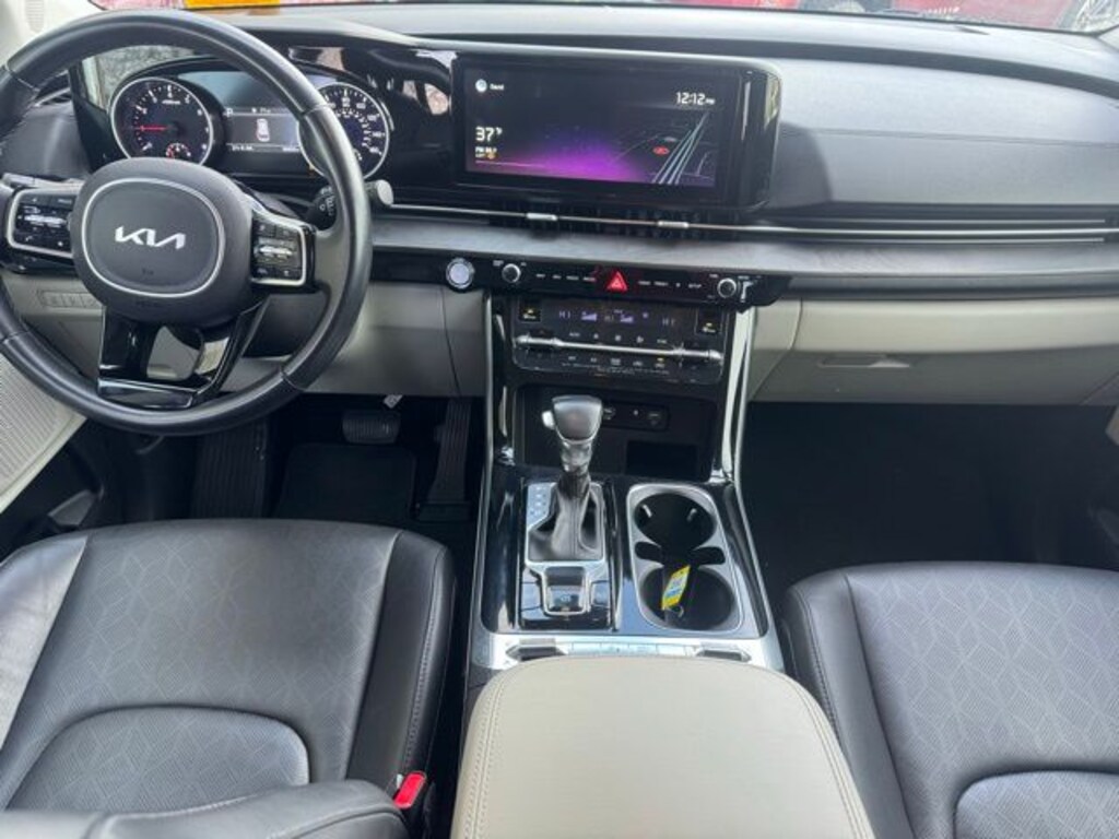 Used 2022 Kia Carnival SX Minivan/Van