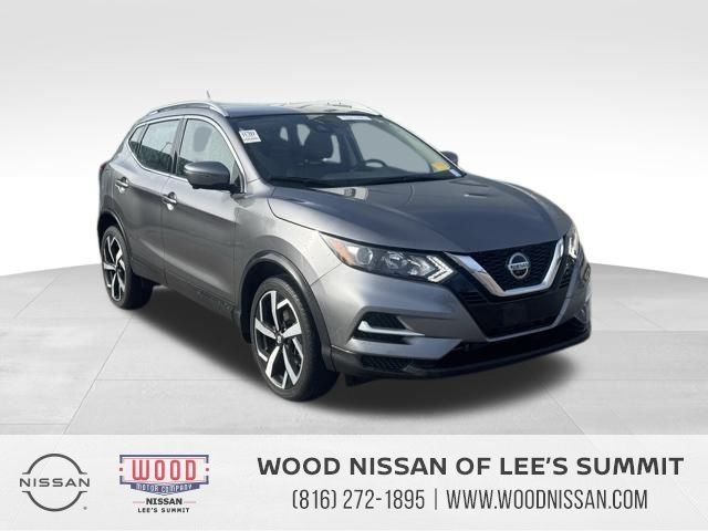 2022 Nissan Rogue Sport SL's photo