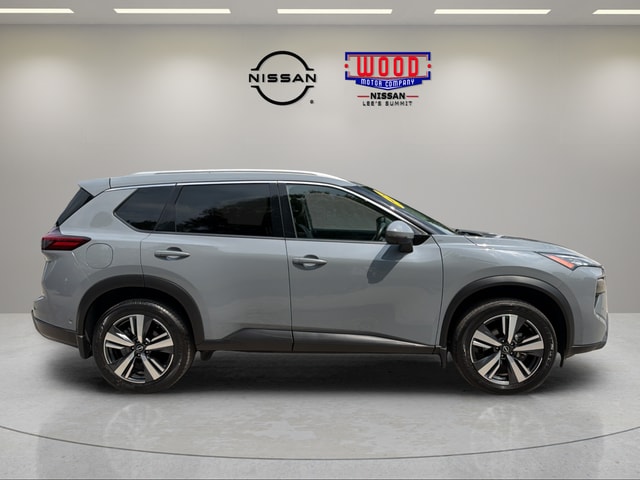 Used 2024 Nissan Rogue SL with VIN JN8BT3CB8RW438004 for sale in Kansas City
