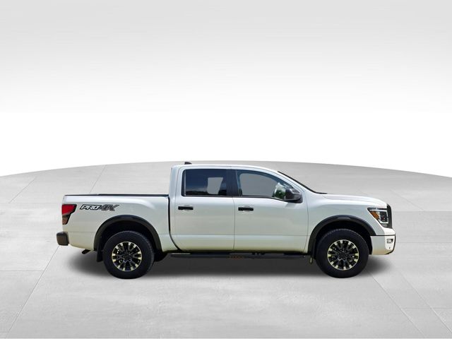 2024 Nissan Titan PRO-4X photo 2