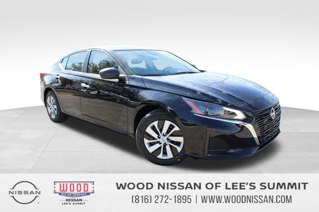 2025 Nissan Altima S's photo