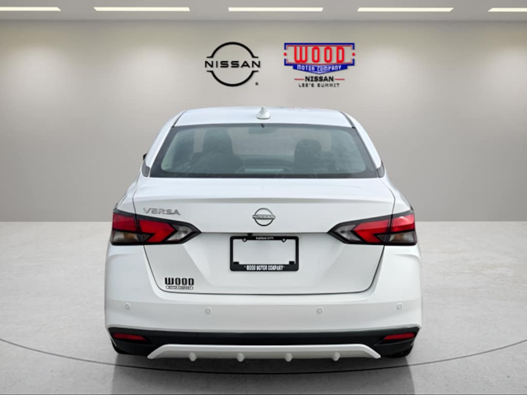 Certified 2025 Nissan Versa 1.6 SV Sedan