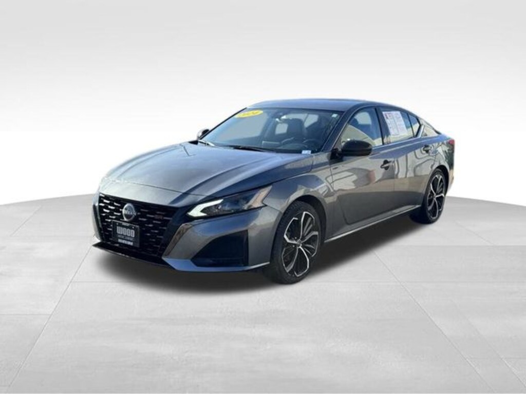Used 2024 Nissan Altima 2.5 SR Sedan