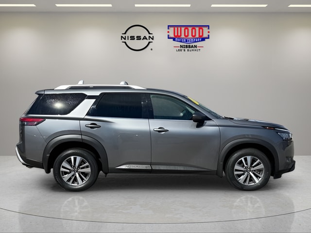 Used 2023 Nissan Pathfinder SL with VIN 5N1DR3CCXPC233306 for sale in Kansas City