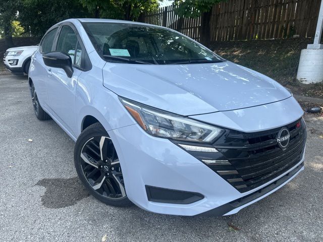 2025 Nissan Versa Sedan SR's photo