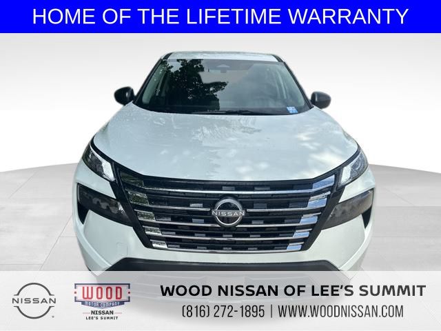 2026 Nissan Rogue S photo 2