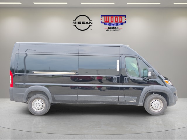Used 2025 RAM ProMaster Cargo Van Base with VIN 3C6LRVDG4SE559379 for sale in Kansas City
