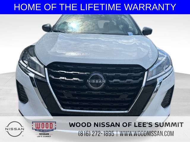 2025 Nissan Kicks Play S photo 2