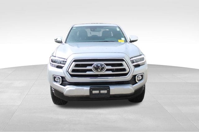 Used 2023 Toyota Tacoma Limited with VIN 3TMGZ5AN8PM618525 for sale in Hurst, TX