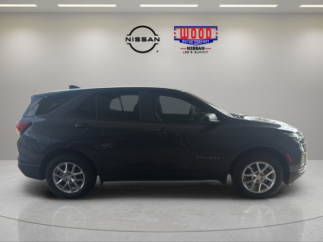 Used 2022 Chevrolet Equinox LS with VIN 3GNAXSEV3NS211474 for sale in Kansas City