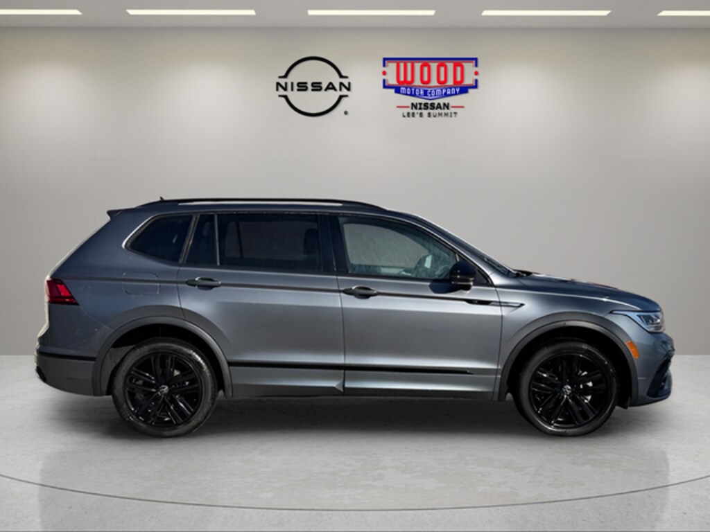 Used 2022 Volkswagen Tiguan 2.0T SE R-Line Black SUV