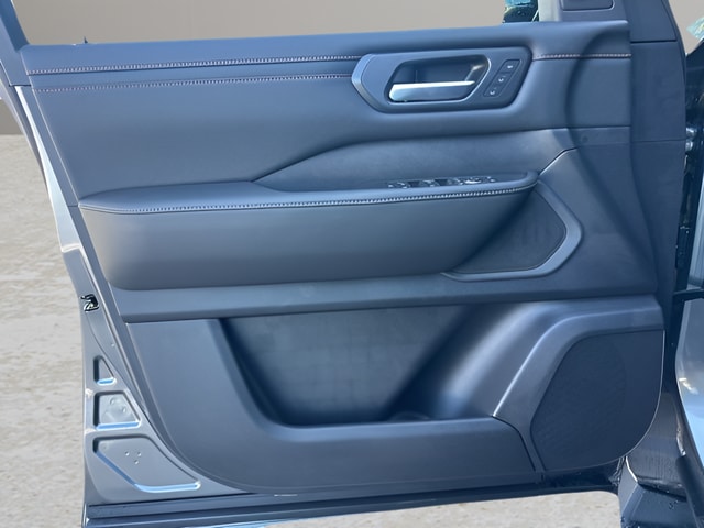2026 Nissan Armada PRO-4X - Photo 14