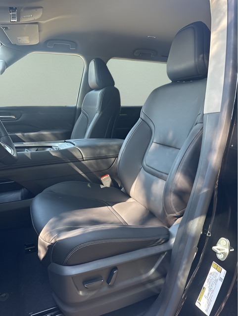 2026 Nissan Armada SV - Photo 17