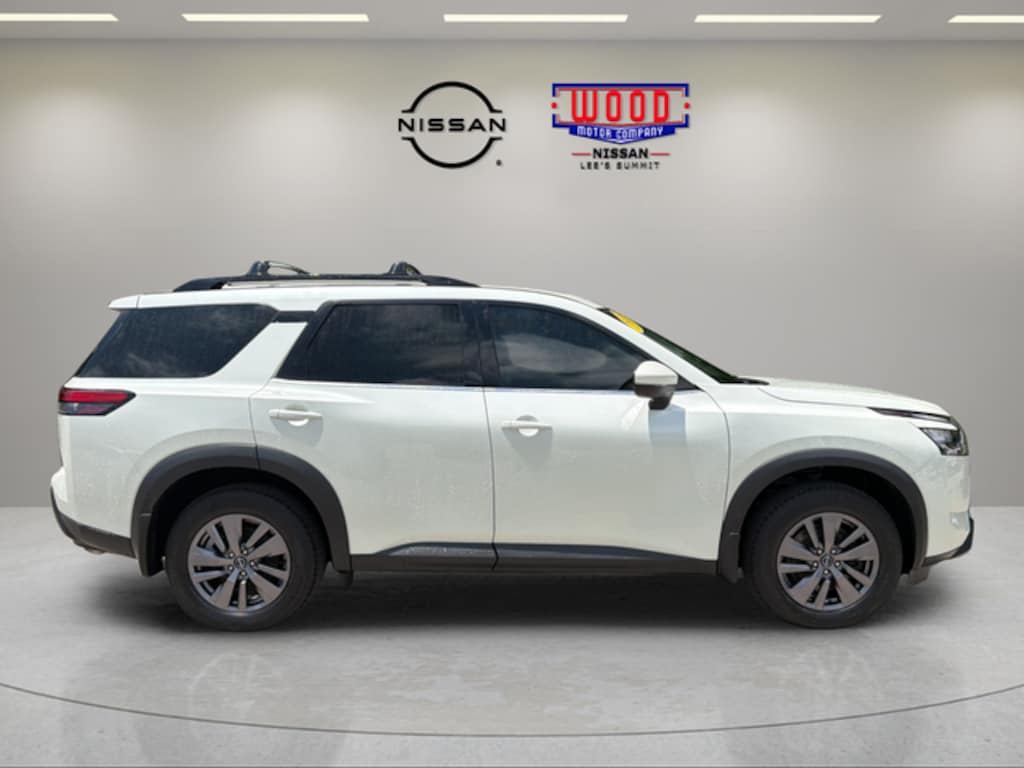 Used 2023 Nissan Pathfinder SV SUV