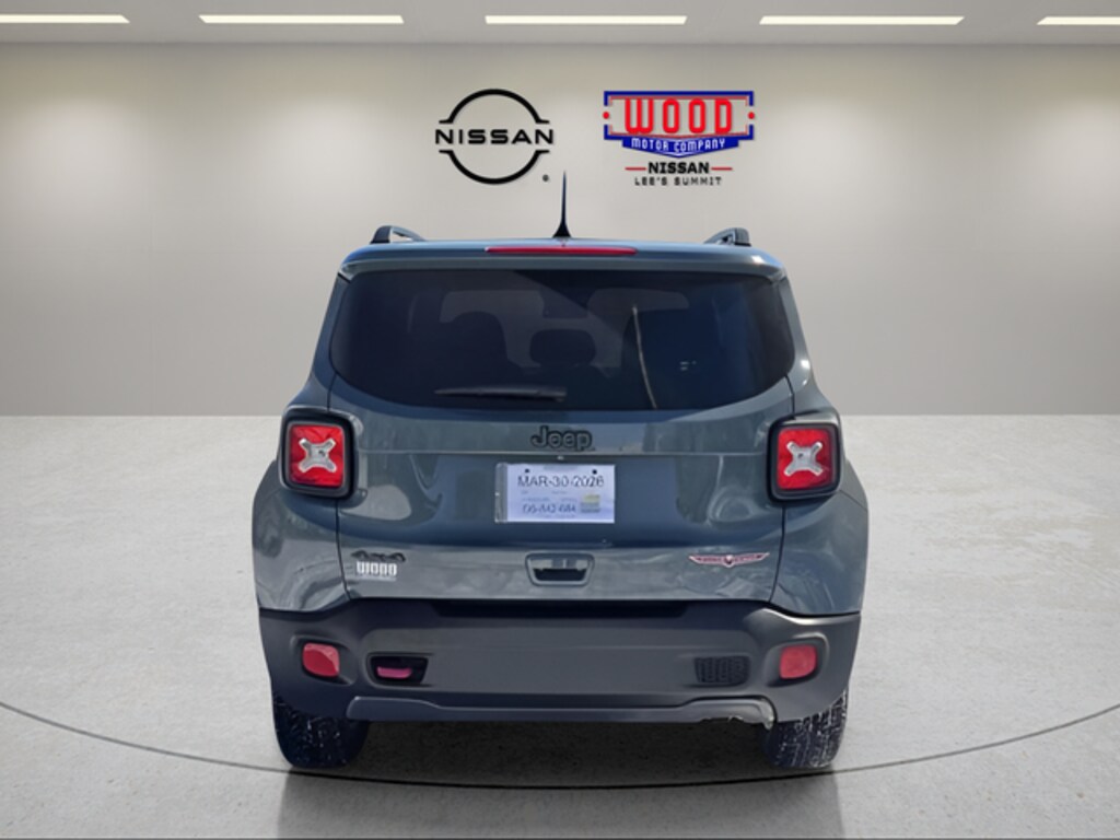 Used 2018 Jeep Renegade Trailhawk SUV