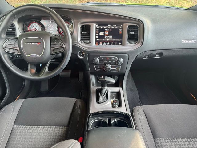 2023 Dodge Charger SXT photo 3