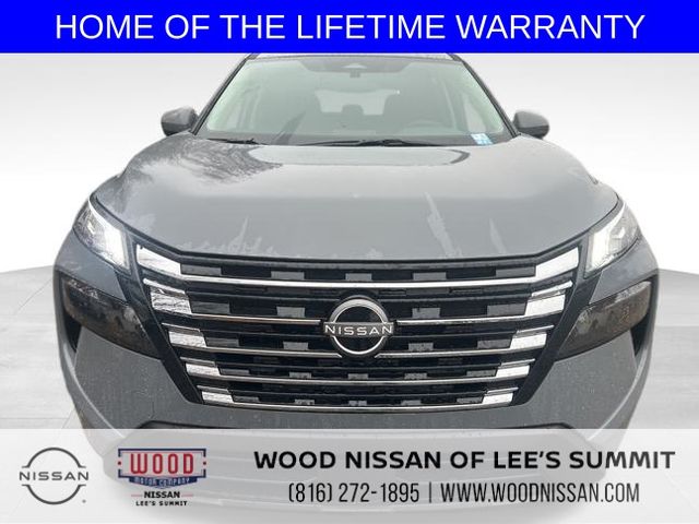 2026 Nissan Rogue SV photo 2