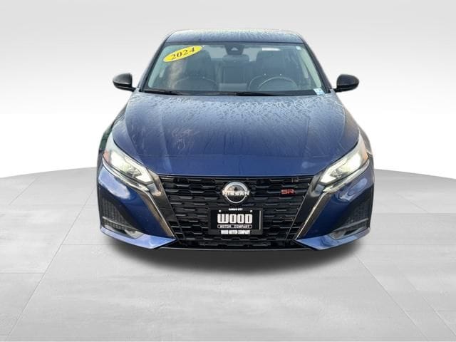 Used 2024 Nissan Altima SR with VIN 1N4BL4CVXRN352569 for sale in Kansas City