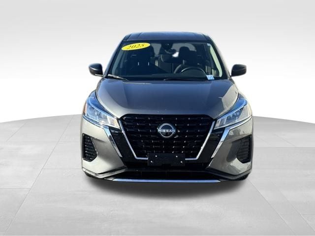 Certified 2025 Nissan KICKS PLAY Base with VIN 3N1CP5BV7SL480979 for sale in Kansas City
