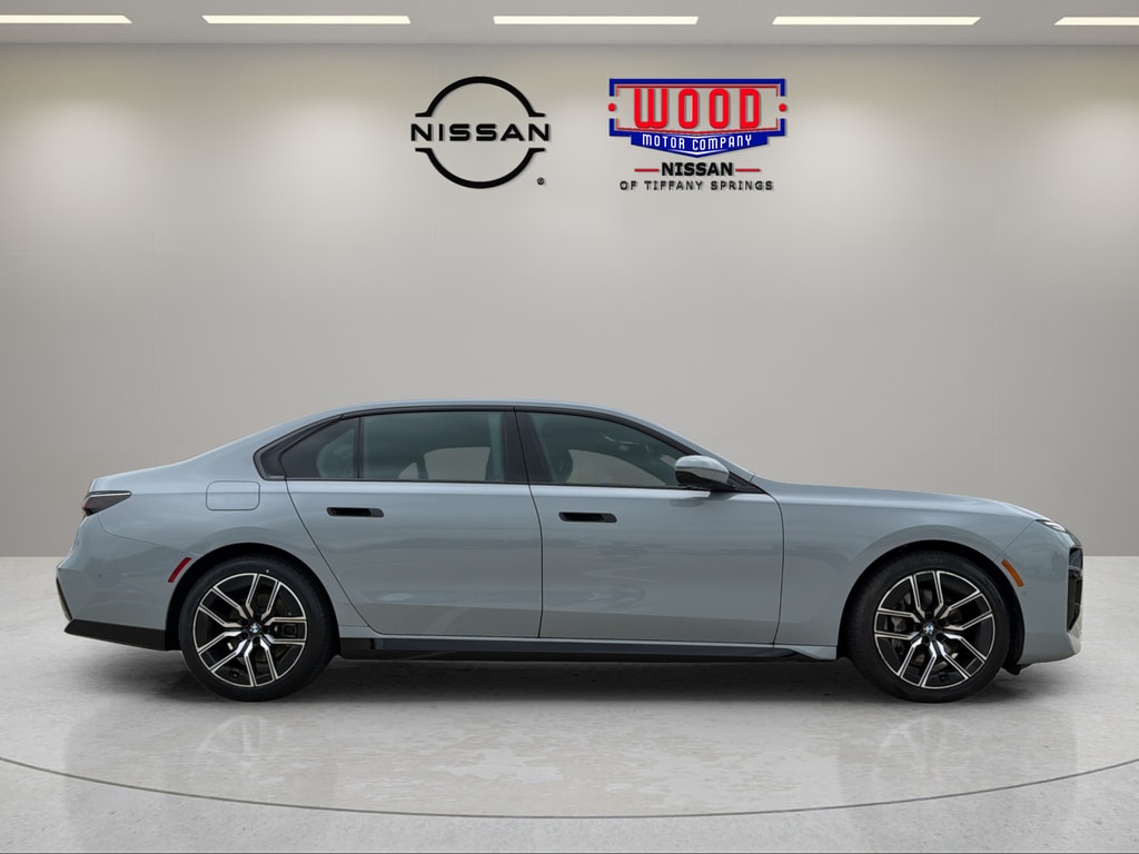 Used 2025 BMW 740i xDrive Sedan