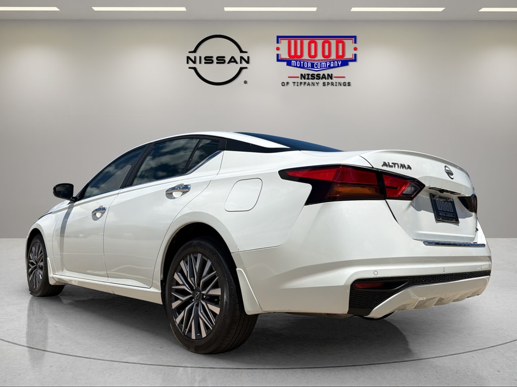 Used 2023 Nissan Altima 2.5 SV Sedan