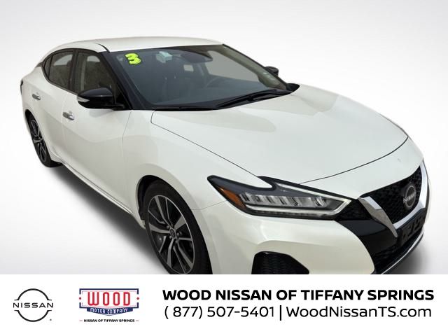 2023 Nissan Maxima SV's photo