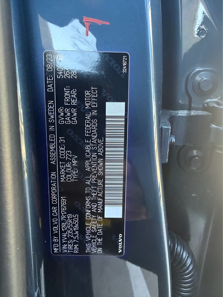 2024 Volvo XC60 Plus - Photo 33