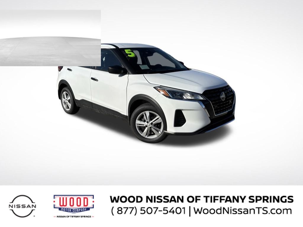 2025 Nissan KICKS PLAY Base's photo