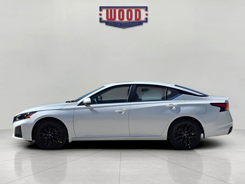 New 2026 Nissan Altima SV Sedan