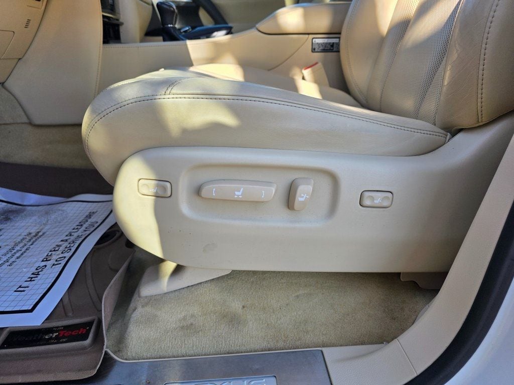 2019 Lexus LX 570 - Photo 20