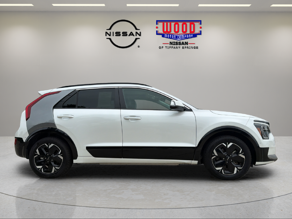 Used 2023 Kia Niro Wave with VIN KNDCT3L18P5022187 for sale in Kansas City, MO