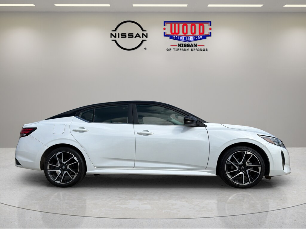 Certified 2024 Nissan Sentra SR with VIN 3N1AB8DV2RY242023 for sale in Kansas City