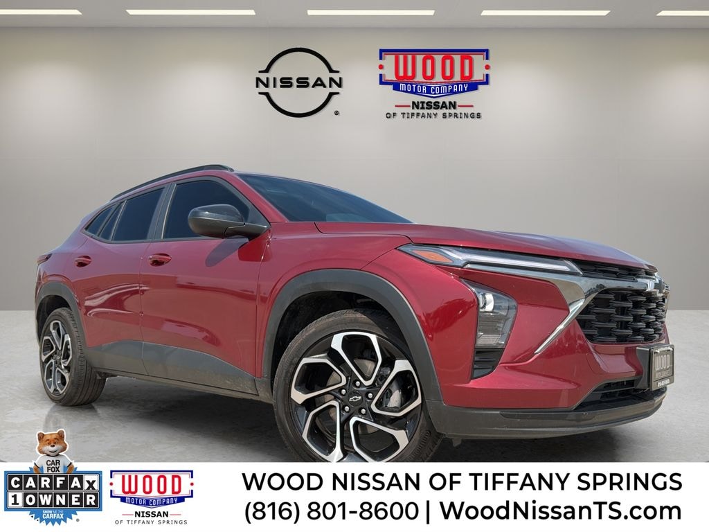 Used 2025 Chevrolet Trax 2RS SUV