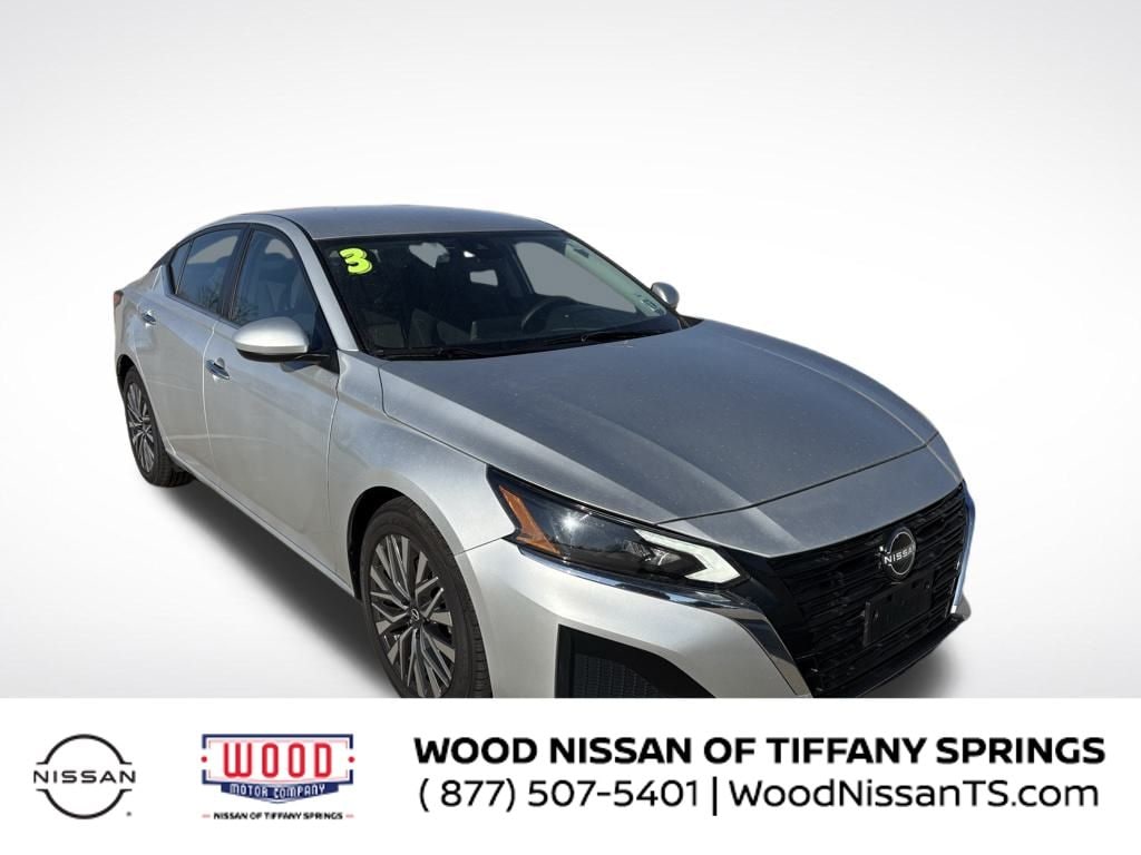 2023 Nissan Altima SV's photo