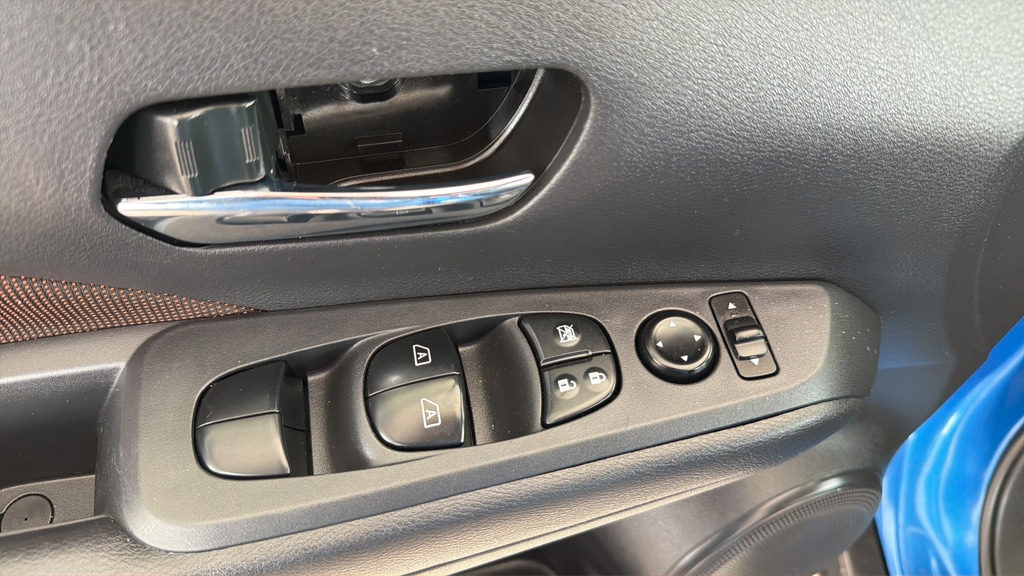 2024 Nissan Kicks SR - Photo 19