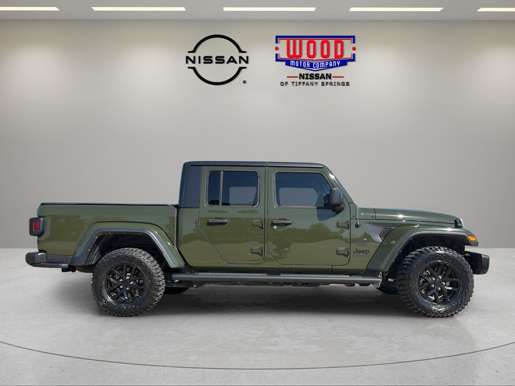 Used 2023 Jeep Gladiator Freedom with VIN 1C6JJTAG8PL518193 for sale in Kansas City