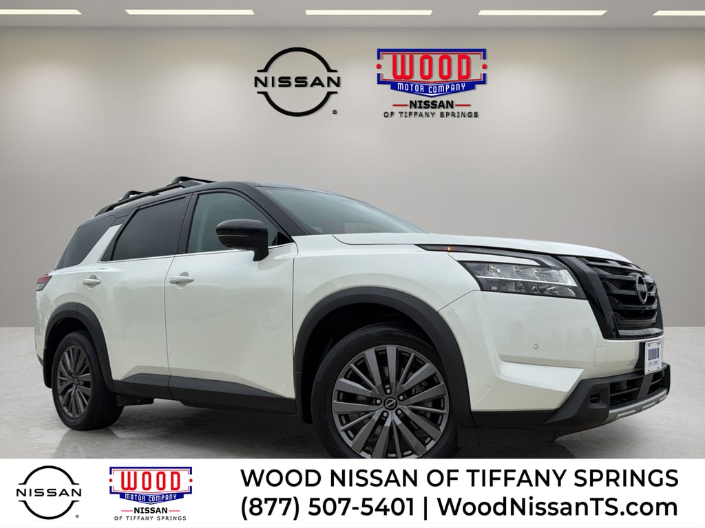 2023 Nissan Pathfinder SL 4WD's photo